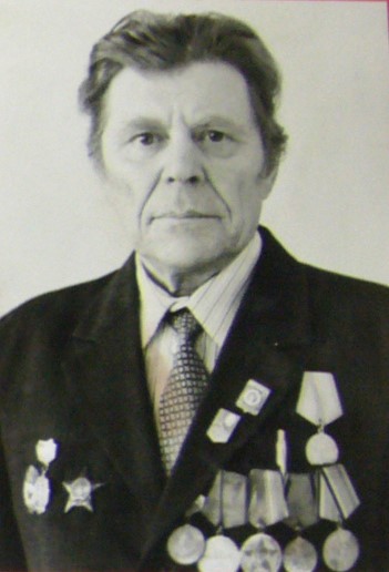 Булатов    Николай Фирсович